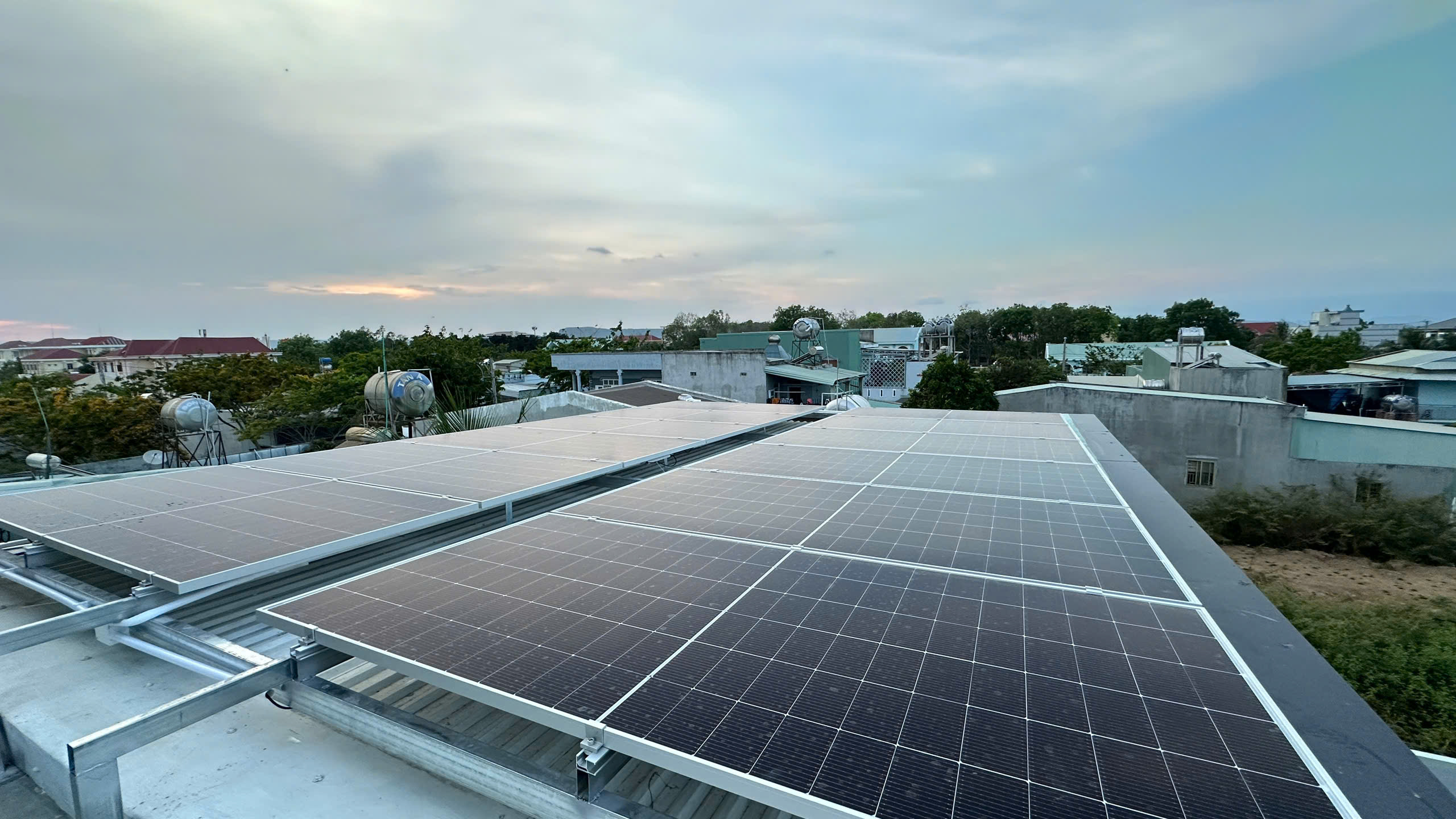 Trang chủ 118 z6546910932981 775ebd7c651e2bfac9d3f576ba1cfd38 1